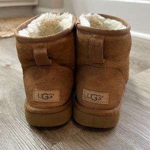 Ugg Mini Classic Boots in Chestnut Women’s Size 9